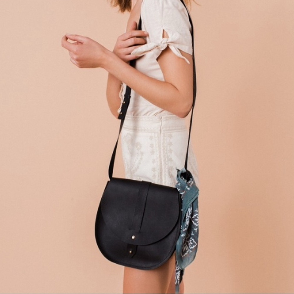Tribe Alive Saddle Bag Black Leather Crossbody